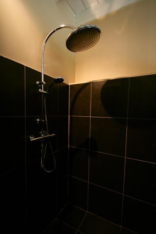 Bleu Raisin Bed & Breakfast Les Salles-de-Castillon Bilik gambar